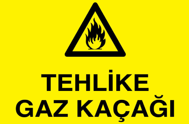 Gaz dedektörlerinin yerleştirildiği modern bir ofis veya konut ortamı.